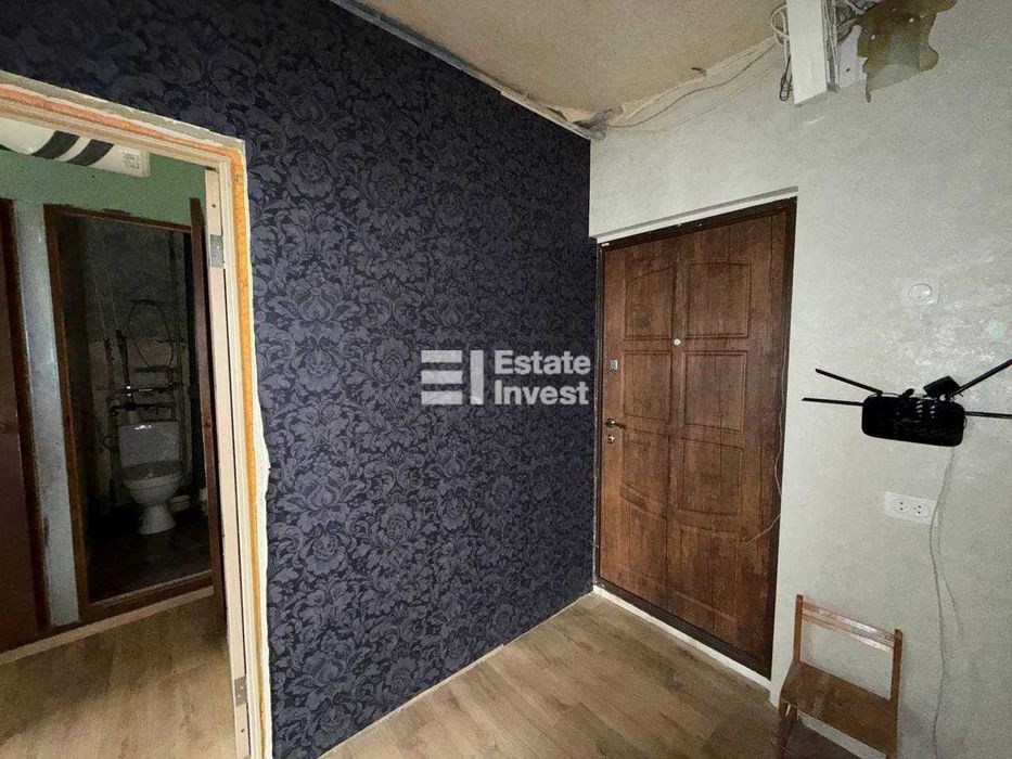Продам 2 кімн. квартиру на вул. Валентинівська, 60