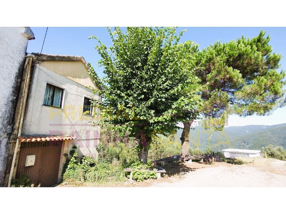 Moradia M4 usada com 2 entradas - terreno, anexos - 7 km (Vila Nova...