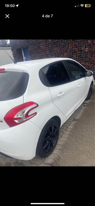 Peugeot 208 1.2 vti — photo 3