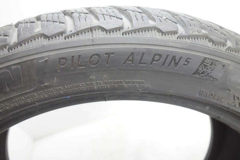 Opony zimowe 225/40/18 - MICHELIN Pilot Alpin 5 XL