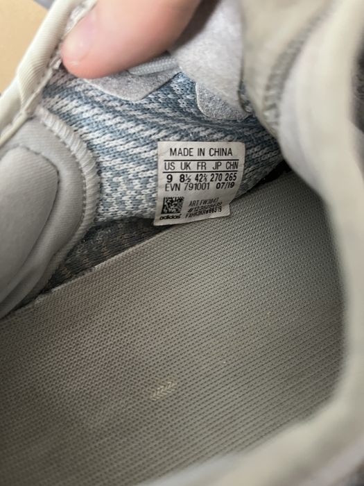 Buty adidas yeezy boost cloud white 42,5