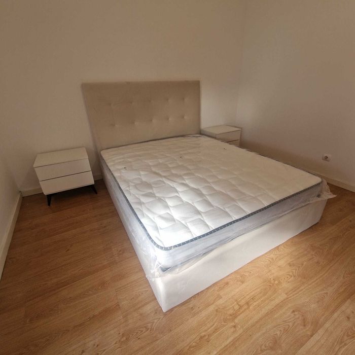 Camas de Casal Estofadas de Luxo 199€ Disp. em Várias Cores! 190x140m! 199 €