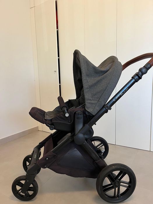 Vendo  Carrinho Jane muum+ ovo Matrix 2 light + cadeira