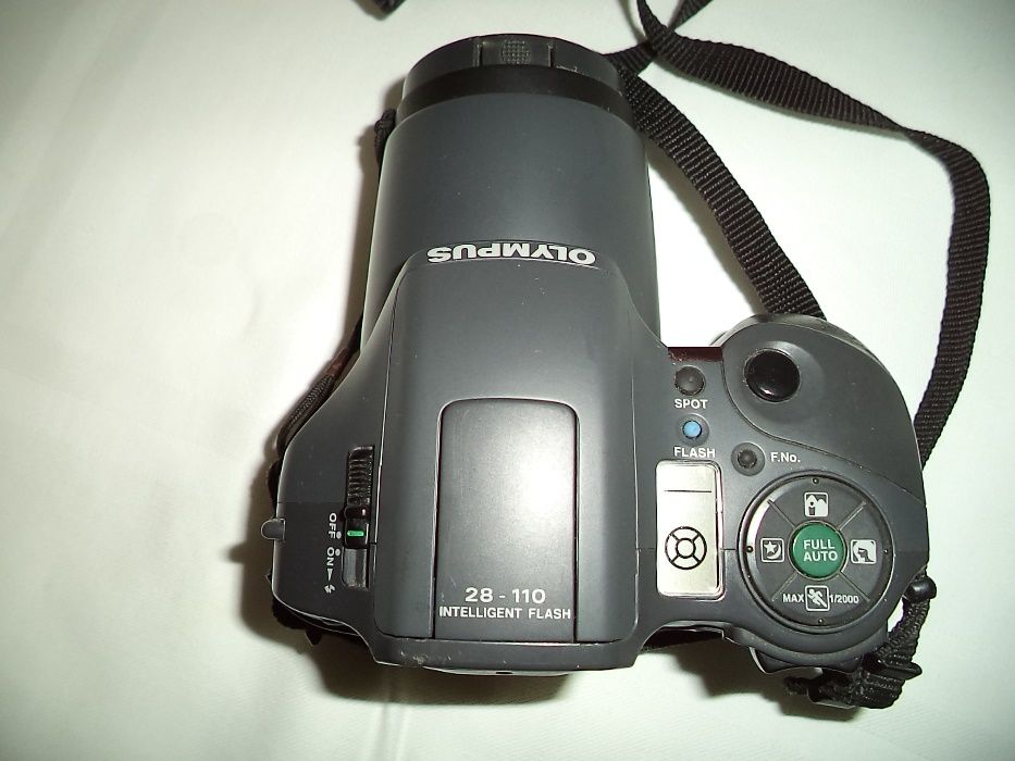 Maquina Fotográfica Olympus IS-10
