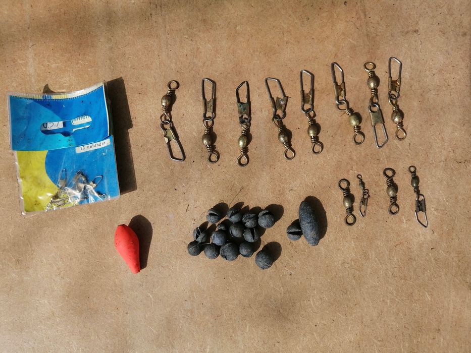 conjunto de destrocedores e chumbadas para pesca desportiva