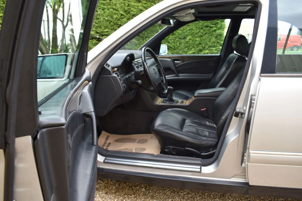 Mercedes-Benz E 290 TD Avantgarde
