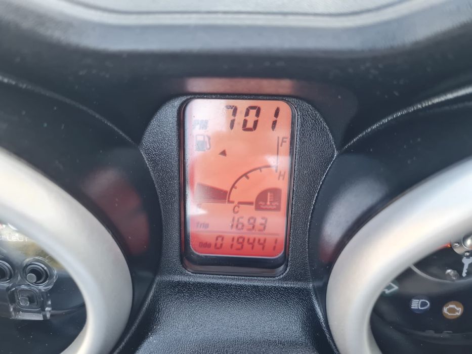 Yamaha xmax 250 rok 2012