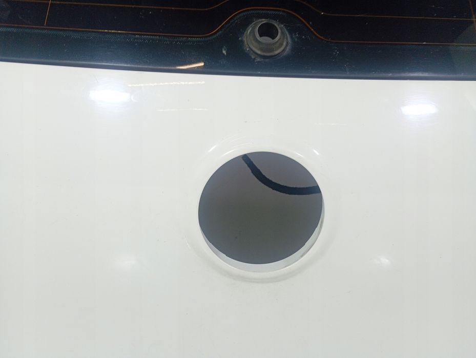 VW Golf V 5 03-09 KLAPA BAGAŻNIKA tylna tył biała