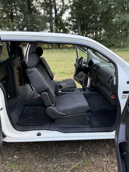 Nissan Navara Pick Up 2,5 dci Zadbana Ciężarowa