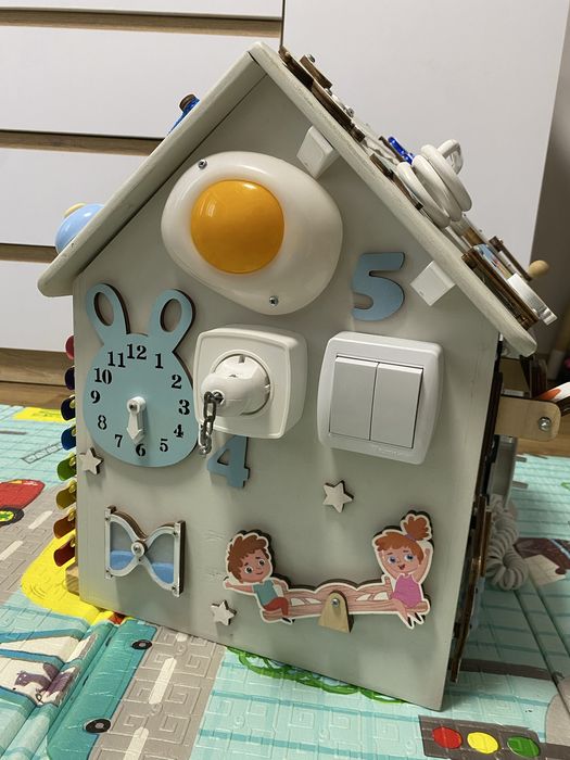 Бізі домік /бізіборт