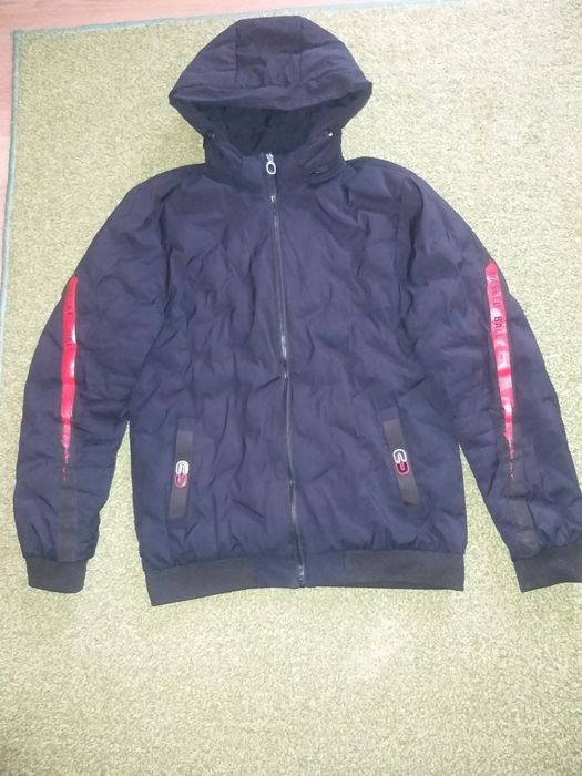 Продам курточку чоловічу