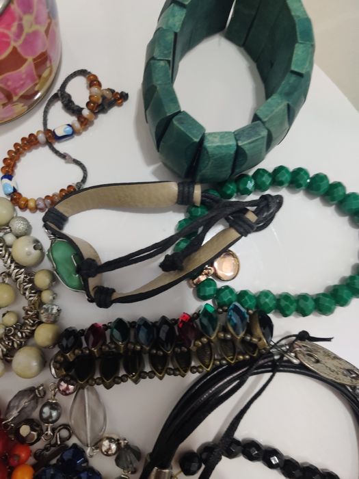 Mega paka bransoletek koraliki .