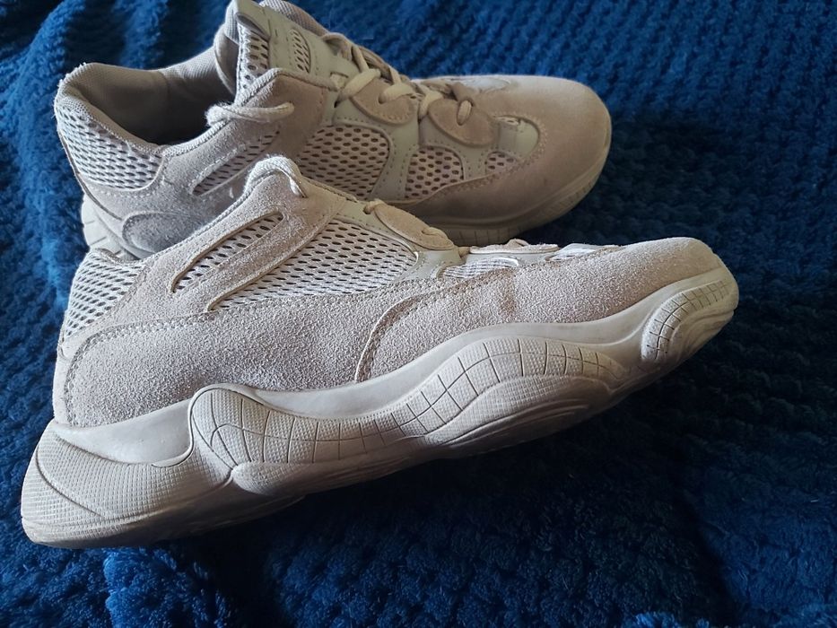 Buty sportowe damskie