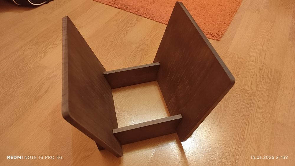 Stojak na płyty winylowe