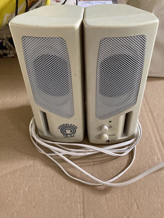 Ecrã TFT Samsung + teclado e colunas