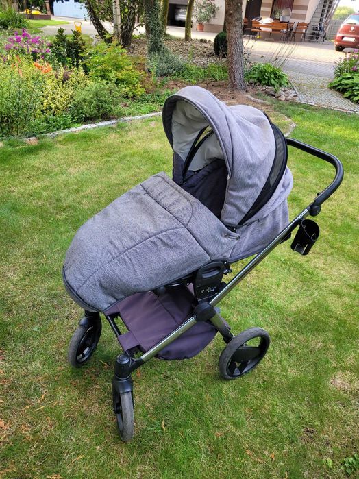 Wózek dziecięcy Invictus V-PLUS