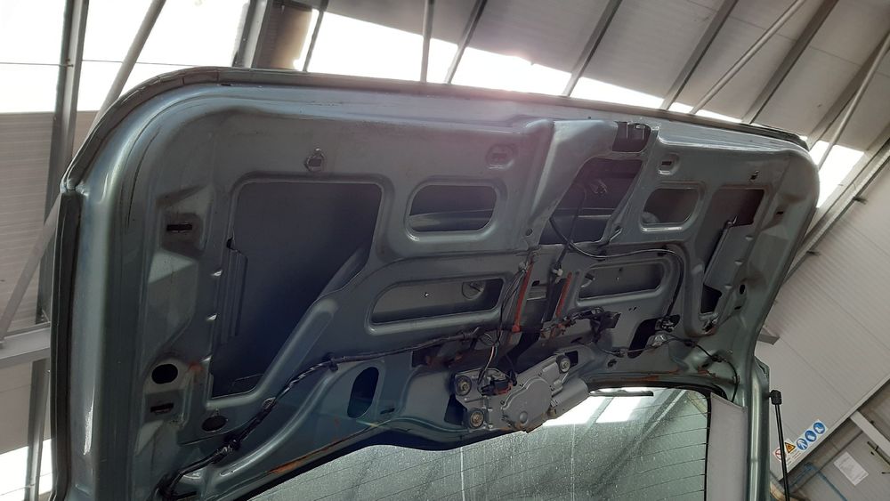 Porta / tampa da mala FORD Focus I Sedan (DFW)