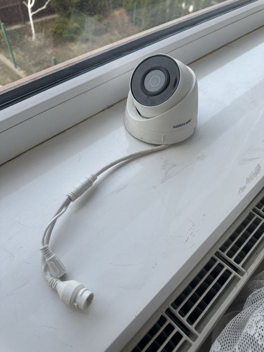 Камера HikVision