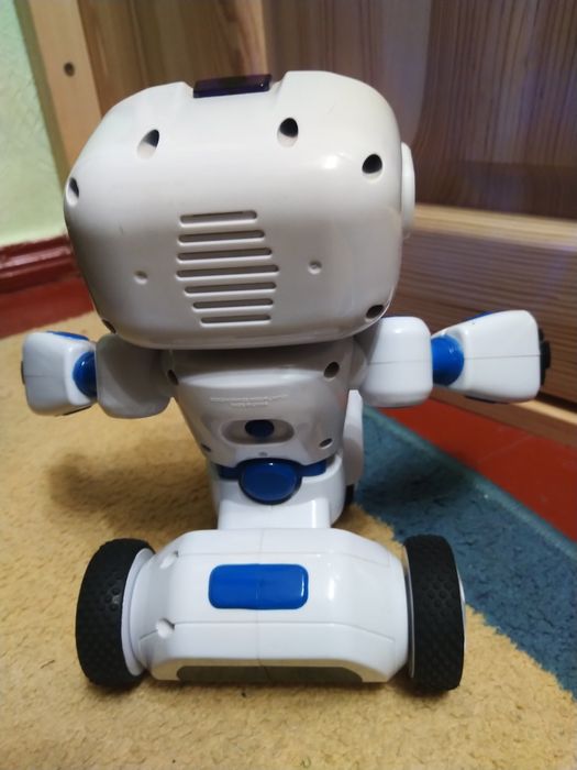 Робот іграшковий