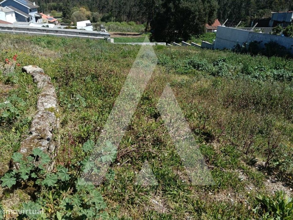 Terreno em Oliveirinha com 2 frentes em ótima localização!