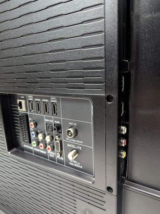 Grundig  55 CLE 9376 BL 140cm (55") Full HD