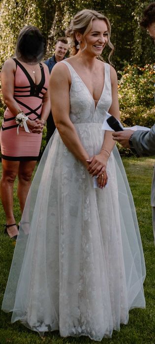 Suknia ślubna atelier Juliette zlamana biel