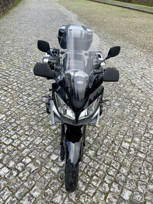 Suzuki v-strom DL 1000