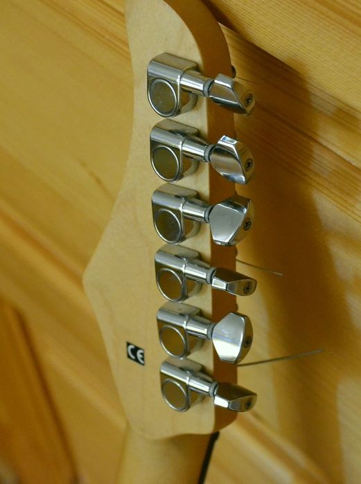 Cort G110 gitara elektryczna stratocaster Satin Red