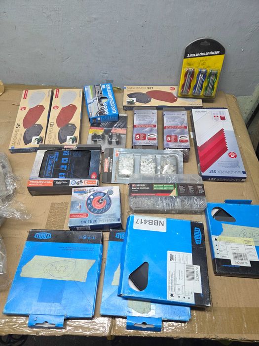 Zestaw rzeczy do garazu warsztatu do urzadzen okazja ..116..