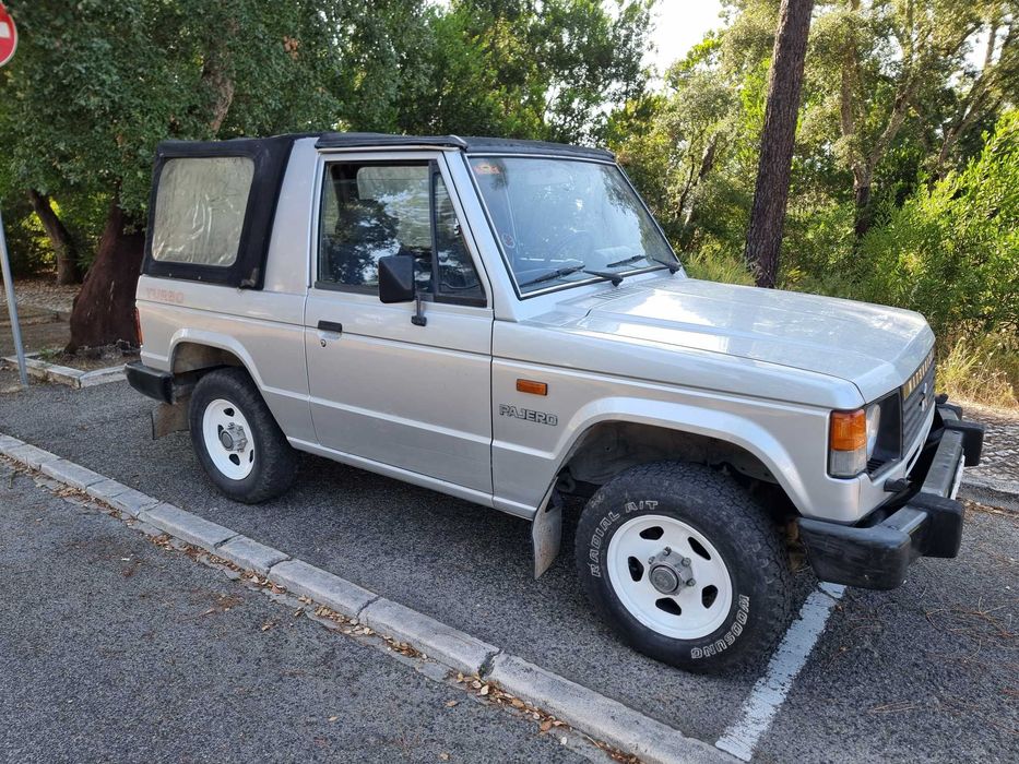 Mitsubishi Pajero MK1 Descapotável + outro de oferta para peças