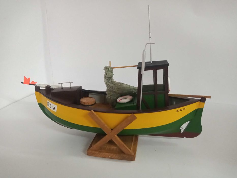 Model kutra rybackiego KUTER RYBACKI MEC-8 ręczna robota DREWNO!!!
