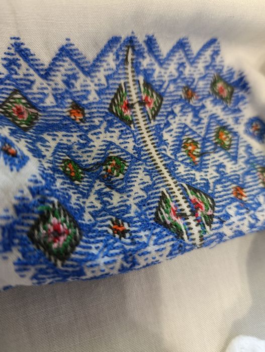 Вишиванка жіноча