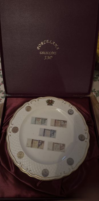 Serviço de Café e Salva Numismática