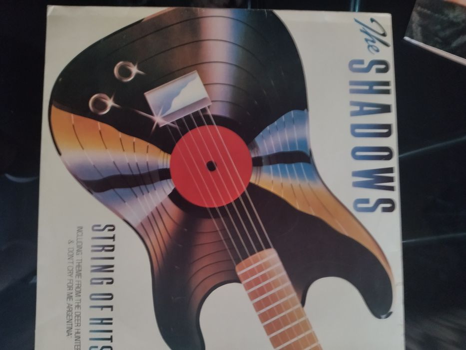 Disco. Vinyl. THE SHADOWS