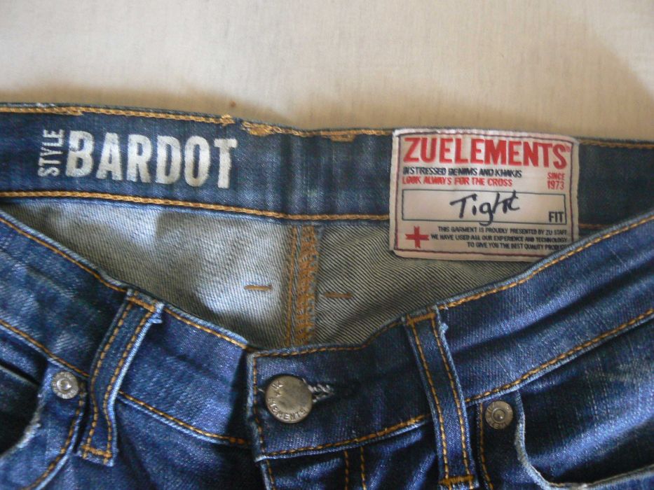 Брендовые джинсы zu elements