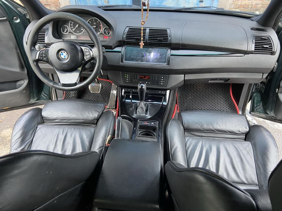Продам BMW X5 E53