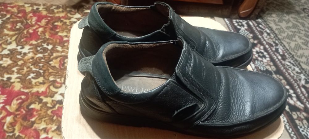 Чоловічі туфлі 42 розмір