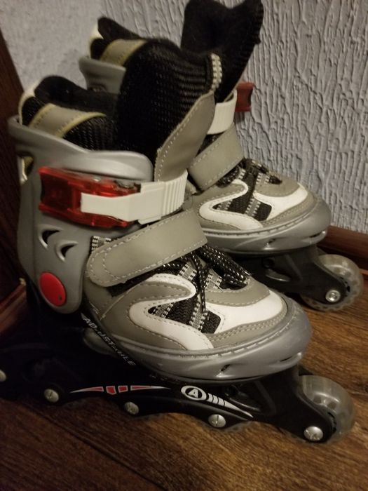 Ролики и шлем для девочки.