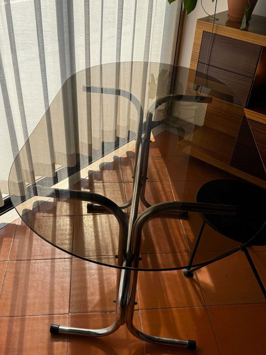 Mesa de jantar cromada com vidro/90’s vintage dining table w glass top