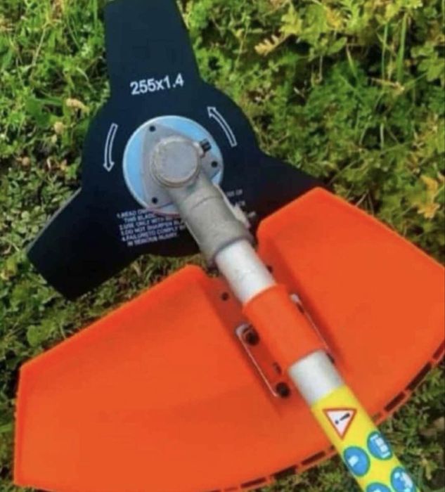 Roçadora a gasolina 55cc Nova