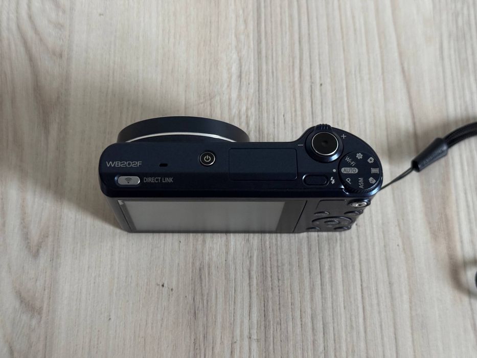 Цифровой фотоаппарат Samsung WB202F