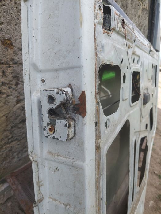 Двері івеко турбодейлі