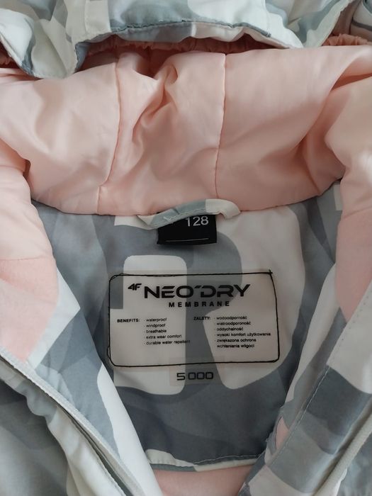 Dziewczęca Kurtka narciarska zimowa 4F rozm. 128