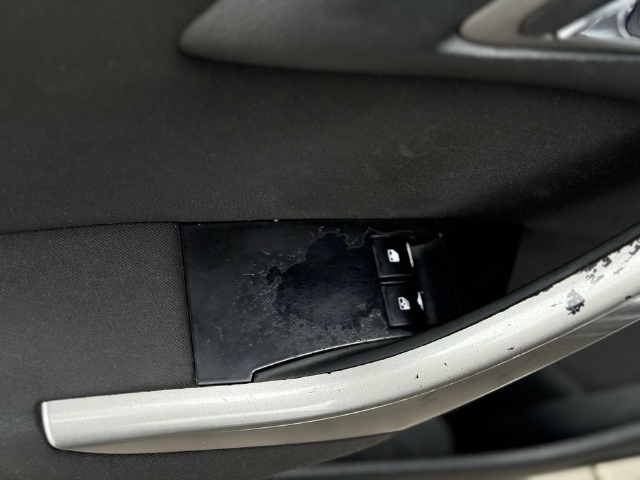 Продам Opel Astra j 2011p