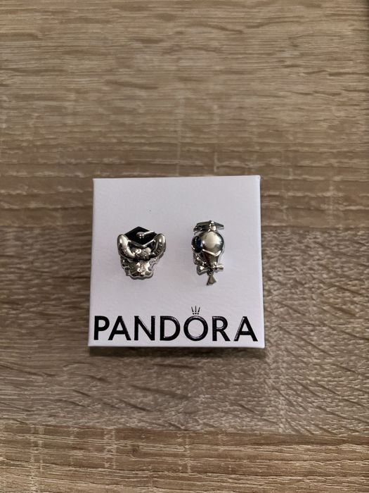Charms Pandora absolwentka 2026
