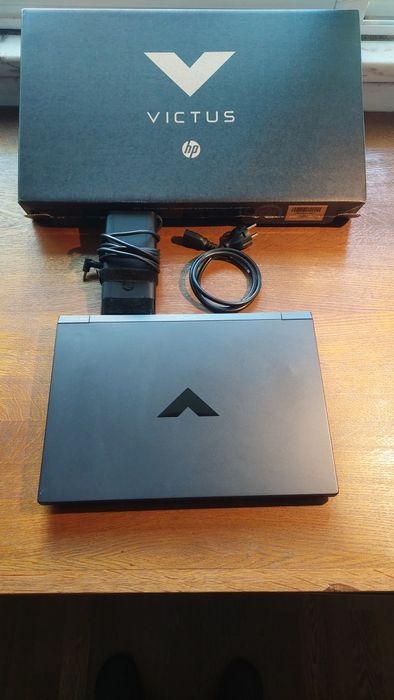 Portátil Gaming HP Victus 15 i7 RTX 3050 16GB RAM SSD 512GB – Excelente Estado