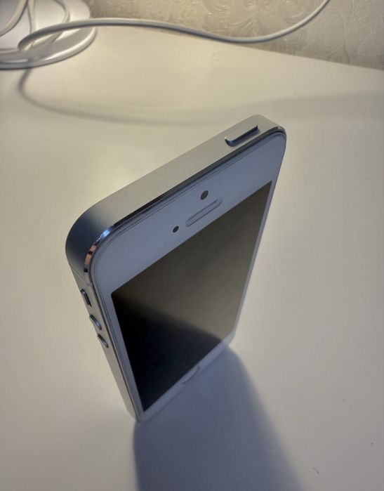 Продам Iphone Айфон 5S