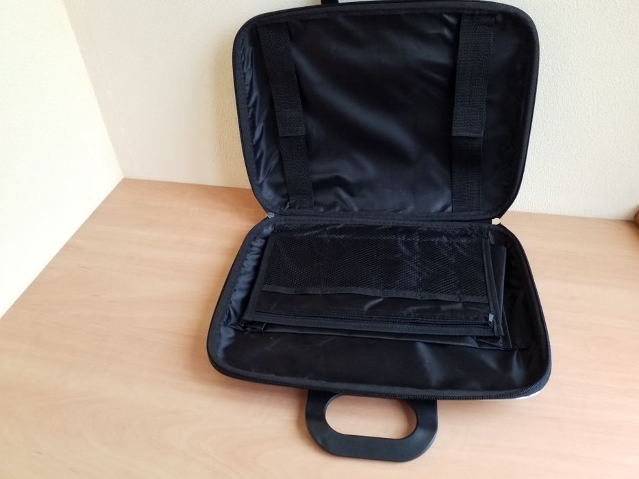 Кейс для ноутбука