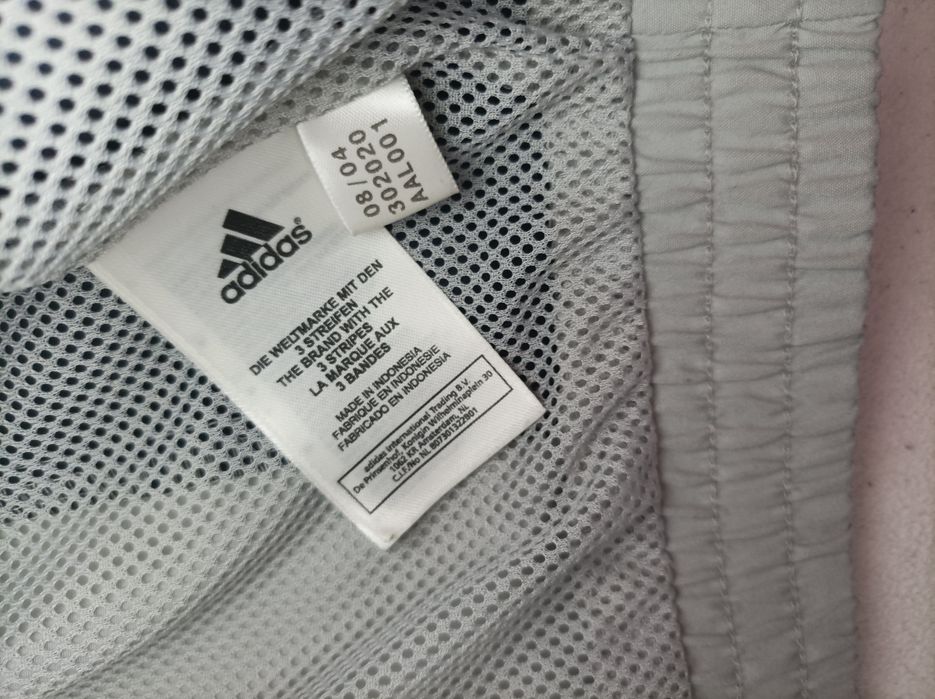 Продам зипарь Adidas