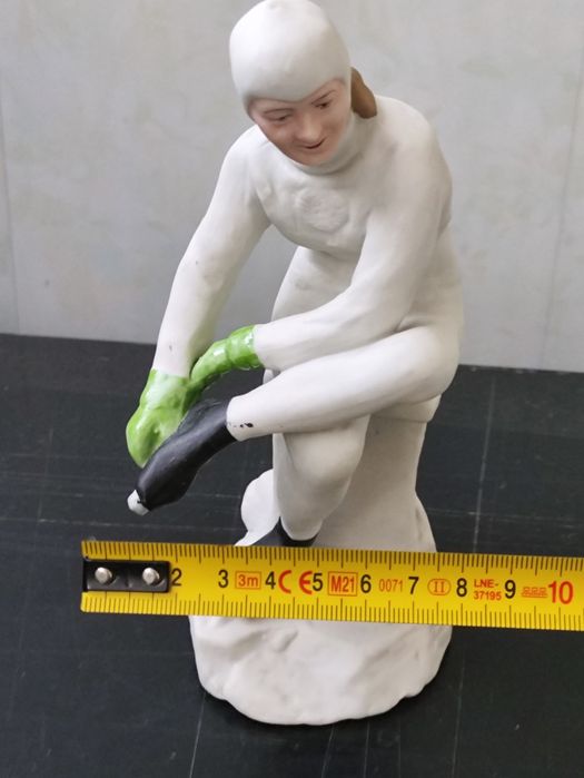 Статуэтка Конькобежка Мария Исакова